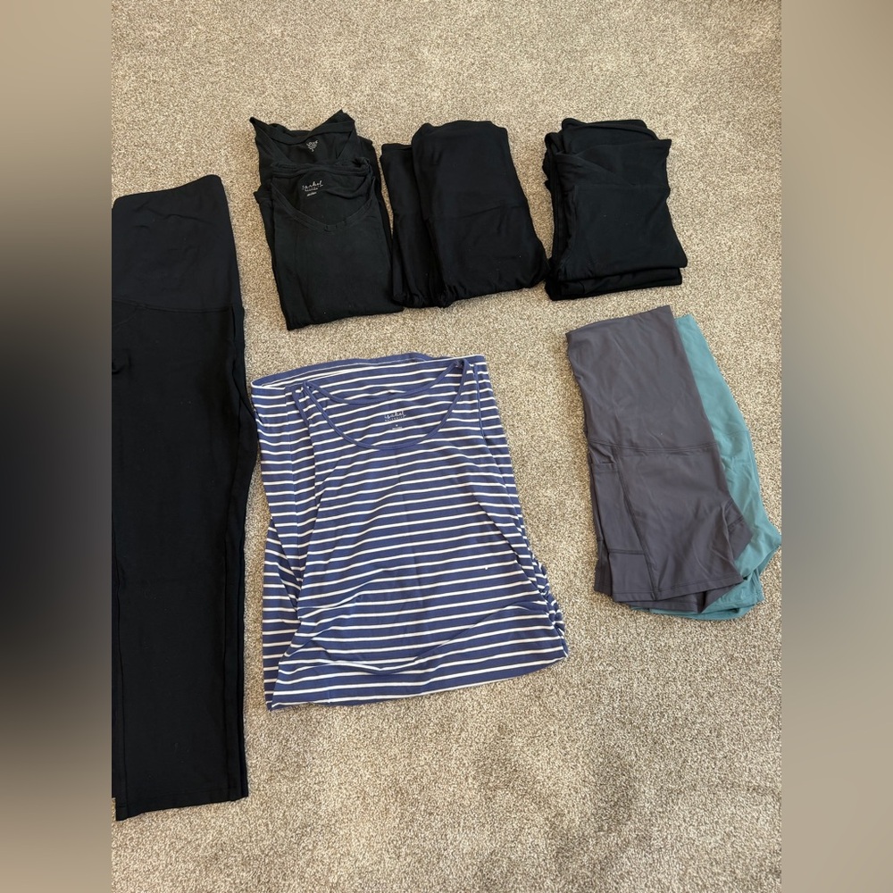 Maternity Bundle - Picture 2 of 3